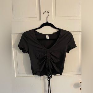 black cinch front tshirt